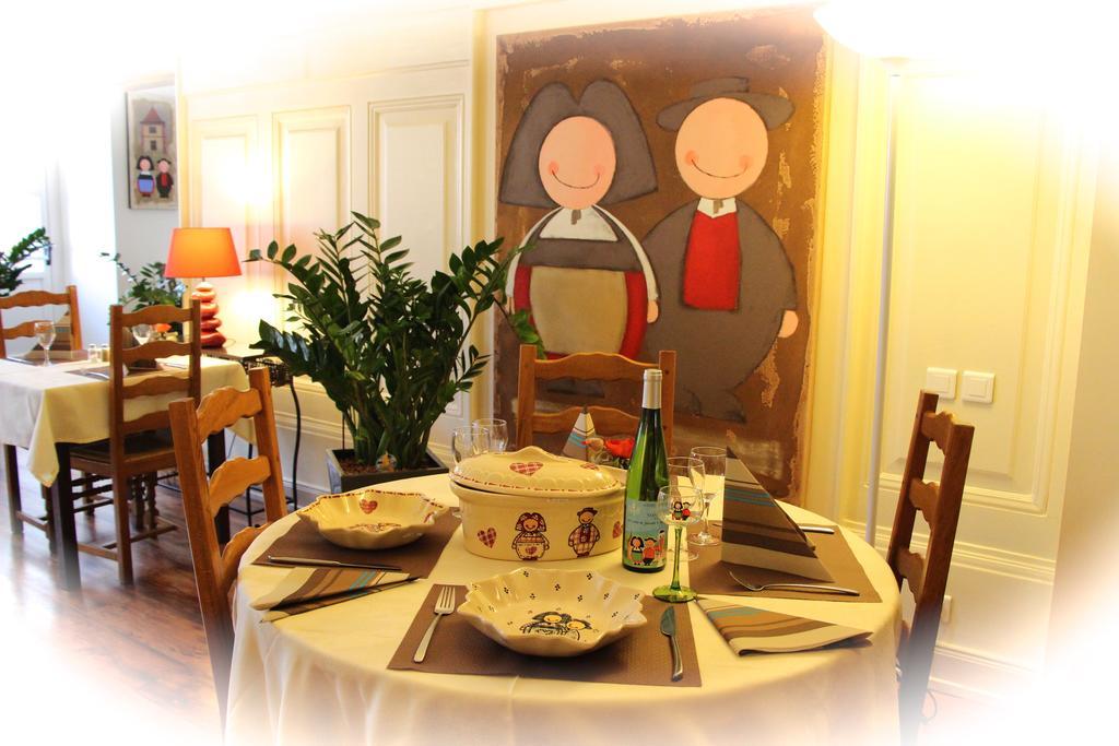 Hotel Restaurant La Cigogne 묑스테르 외부 사진